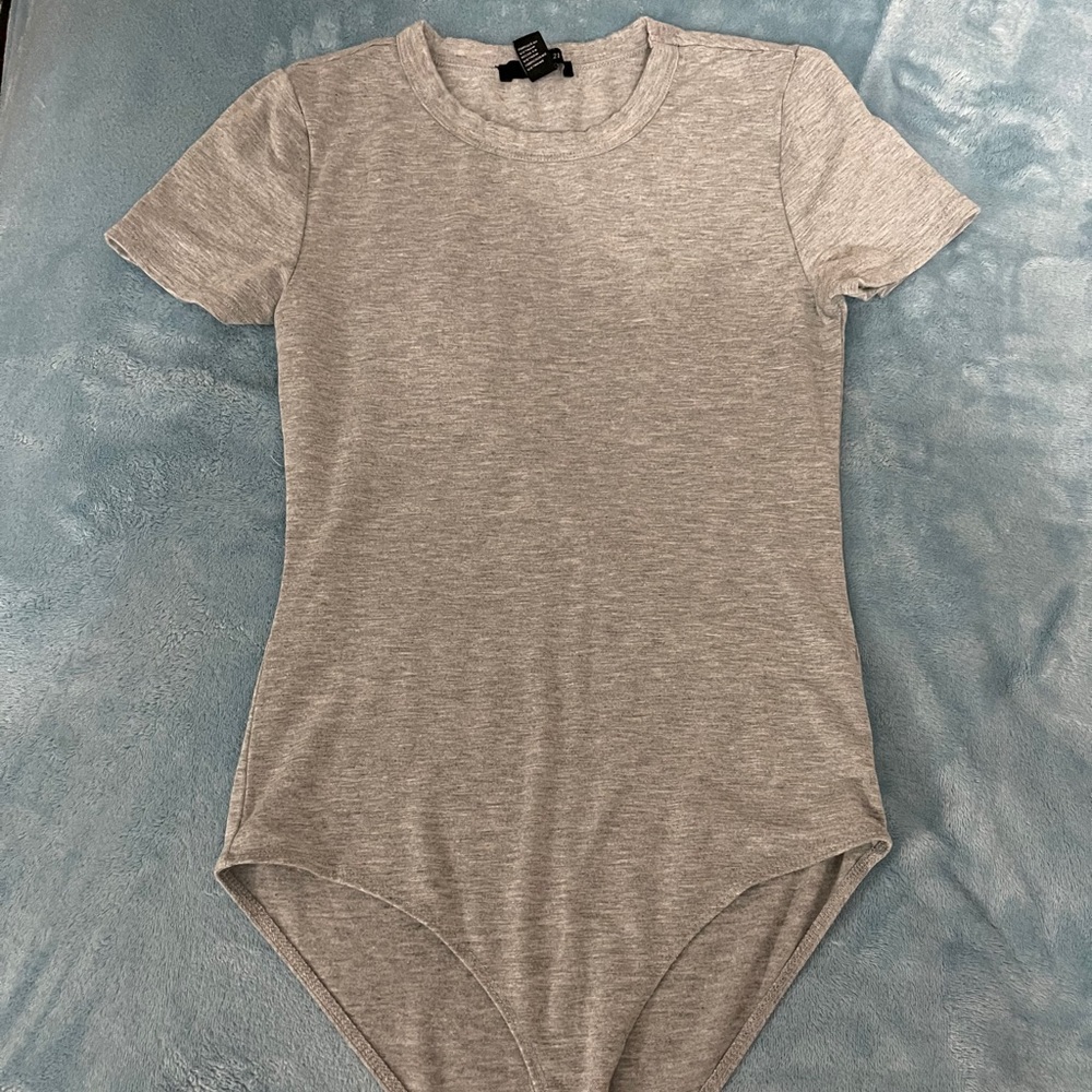 SHORT SLEEVE BODY SUIT
